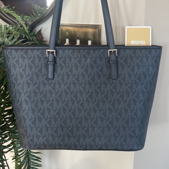 Brand New Michael Kors Black Top Zipper Double Strap Shoulder Bag Jet Set Tote - Picture 7 of 16